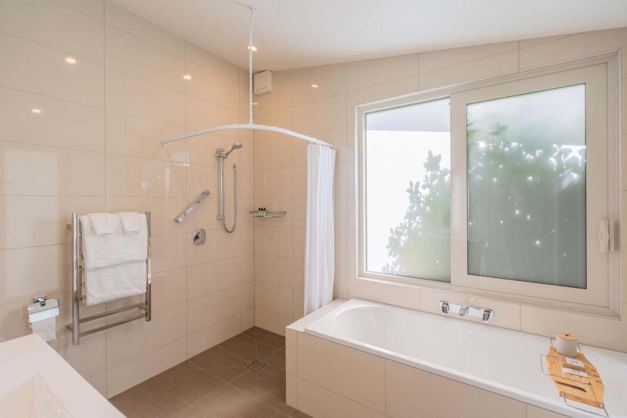 Anam Cara Gardens Luxury Villa Private Bedrooms And Ensuite Bathrooms Sleeps 9 Otaki 외부 사진