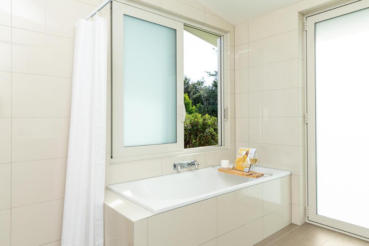 Anam Cara Gardens Luxury Villa Private Bedrooms And Ensuite Bathrooms Sleeps 9 Otaki 외부 사진
