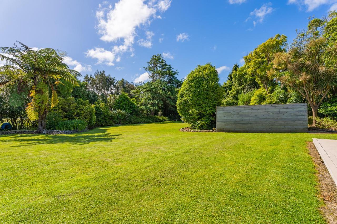 Anam Cara Gardens Luxury Villa Private Bedrooms And Ensuite Bathrooms Sleeps 9 Otaki 외부 사진