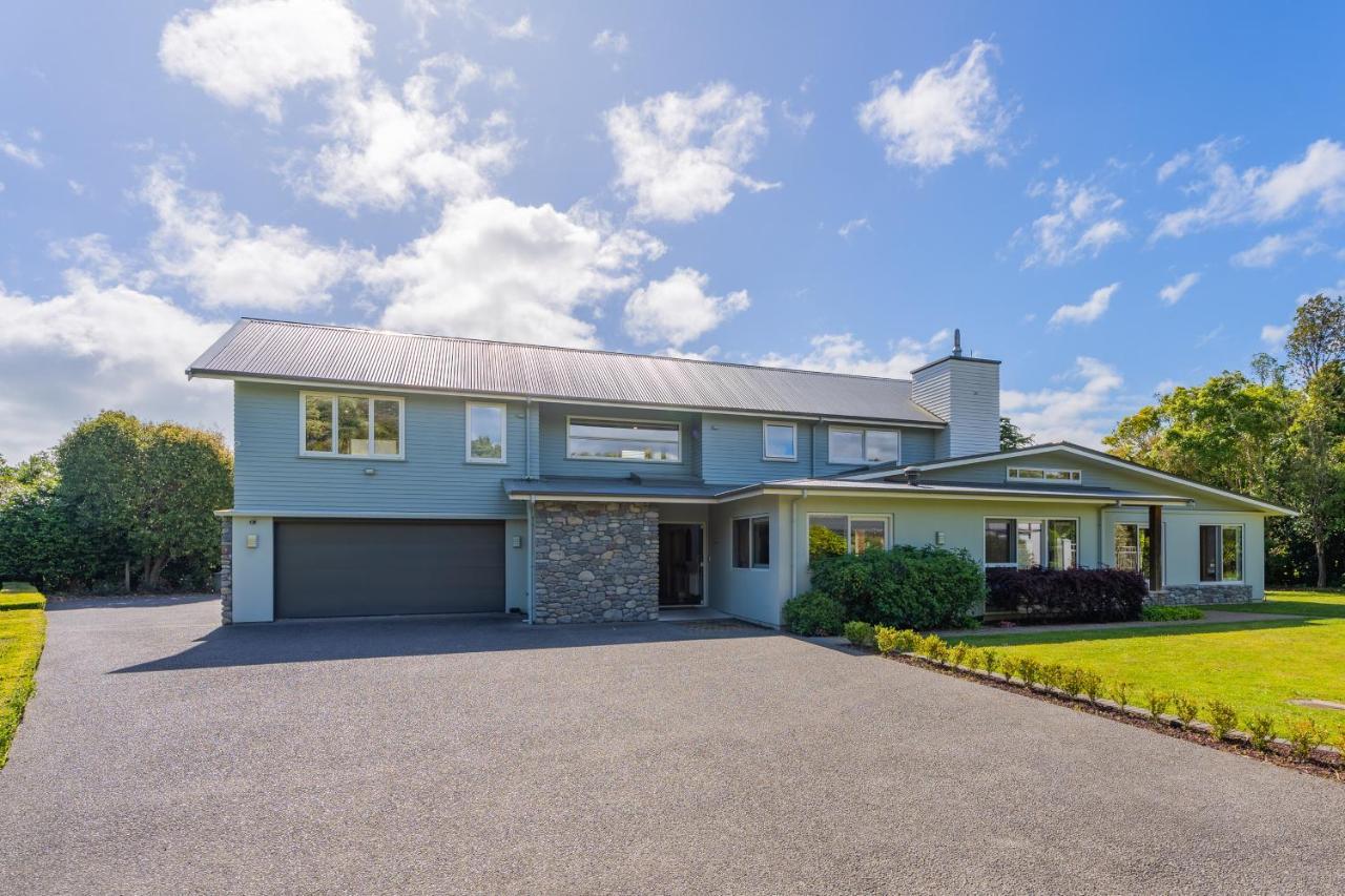 Anam Cara Gardens Luxury Villa Private Bedrooms And Ensuite Bathrooms Sleeps 9 Otaki 외부 사진
